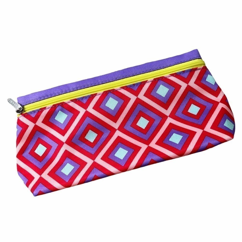 Clinique  Retro Cosmetics  Bag NWOT